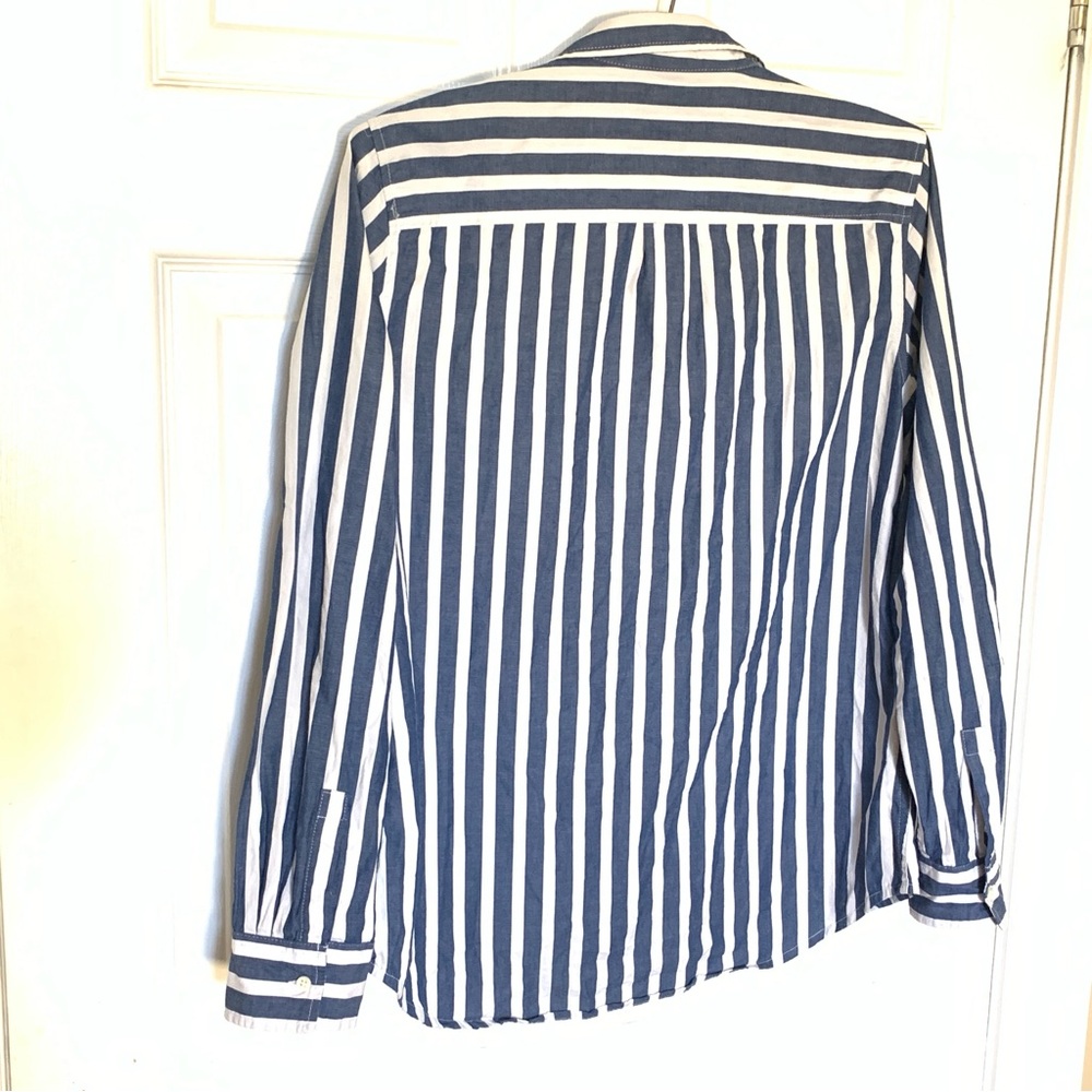 GAP Navy White Striped Button-Up Shirt 100% Cotton Long Sleeve Women’s Medium - Picture 2 of 9